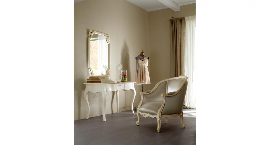 The dressing table Tiziano carved from solid wood, Cantori