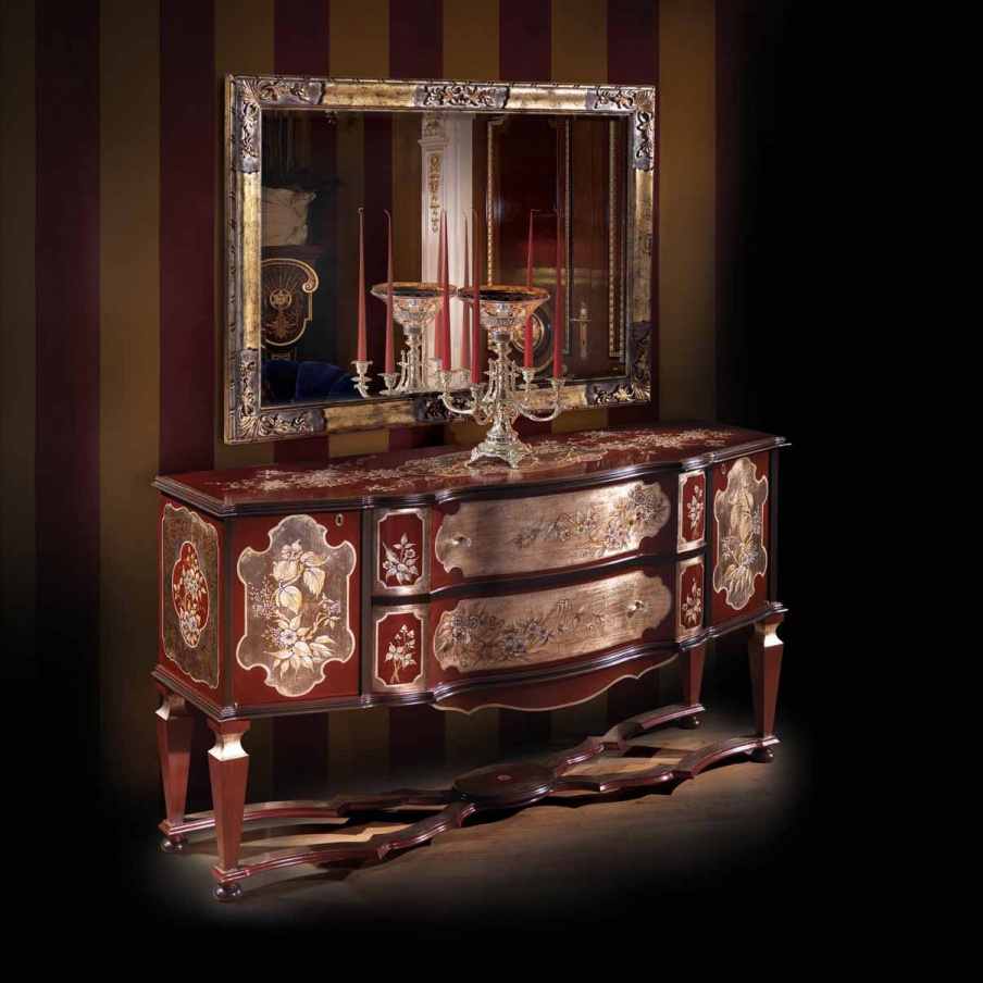 A chest of drawers made of solid wood, Ezio Bellotti