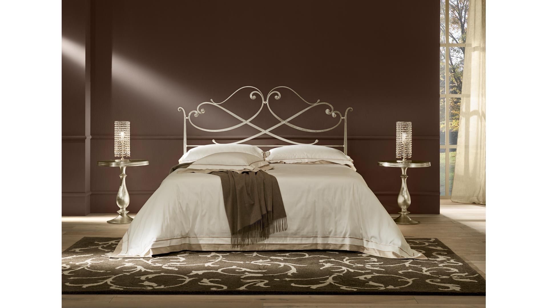 The Gray bedside table round leg with metal base, Cantori Luxury