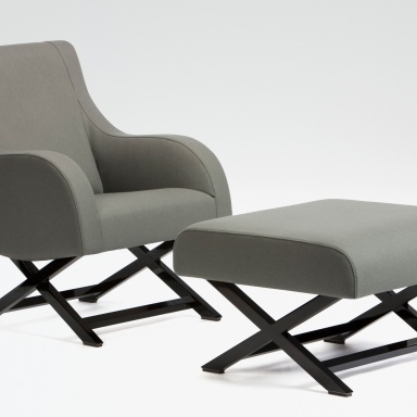 Armchair with pouf Carmen