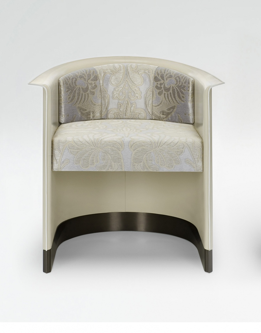 The Tchaikowski Armchair, Armani Casa