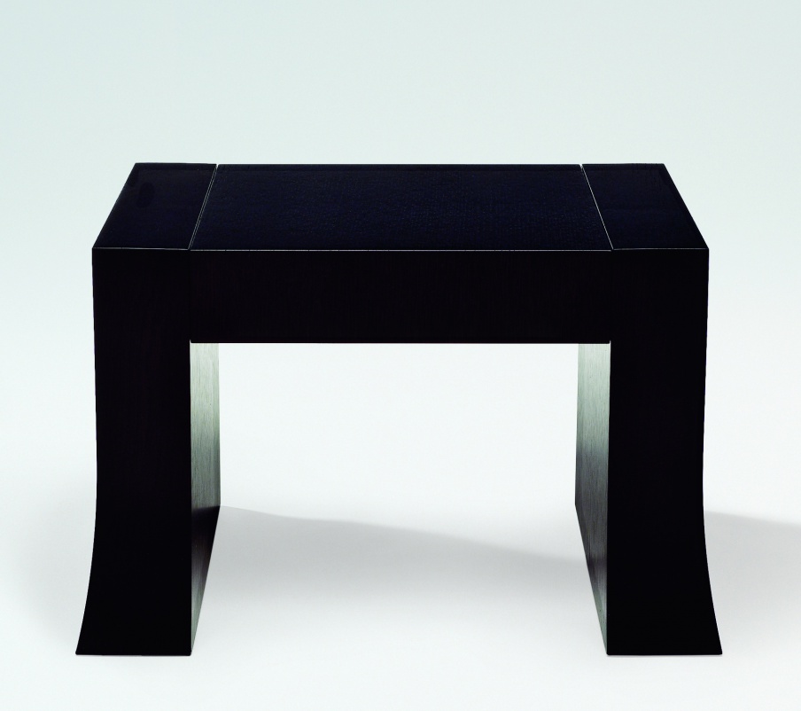 Table Omero, Armani Casa