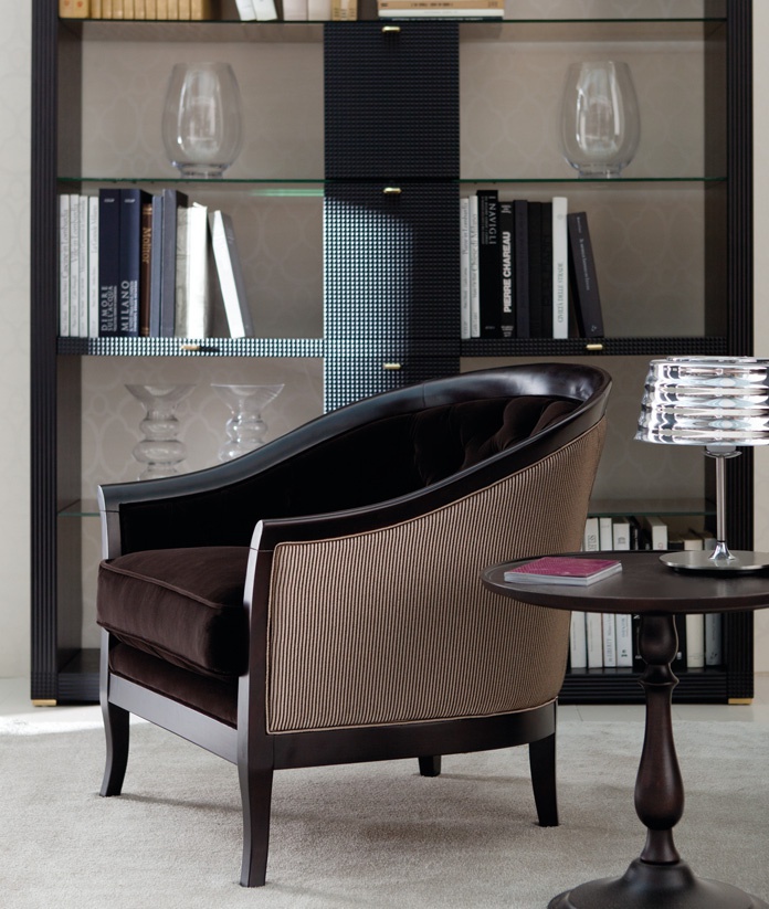 Armchair with a curved backrest Classic Marta, Angelo Cappellini