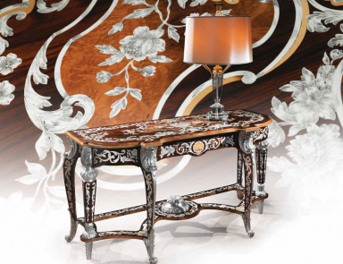 The console is natural wood, Ezio Bellotti