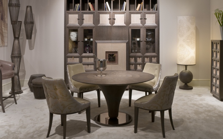 Table with round top, Annibale Colombo