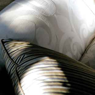 Two-seater sofa Bellini