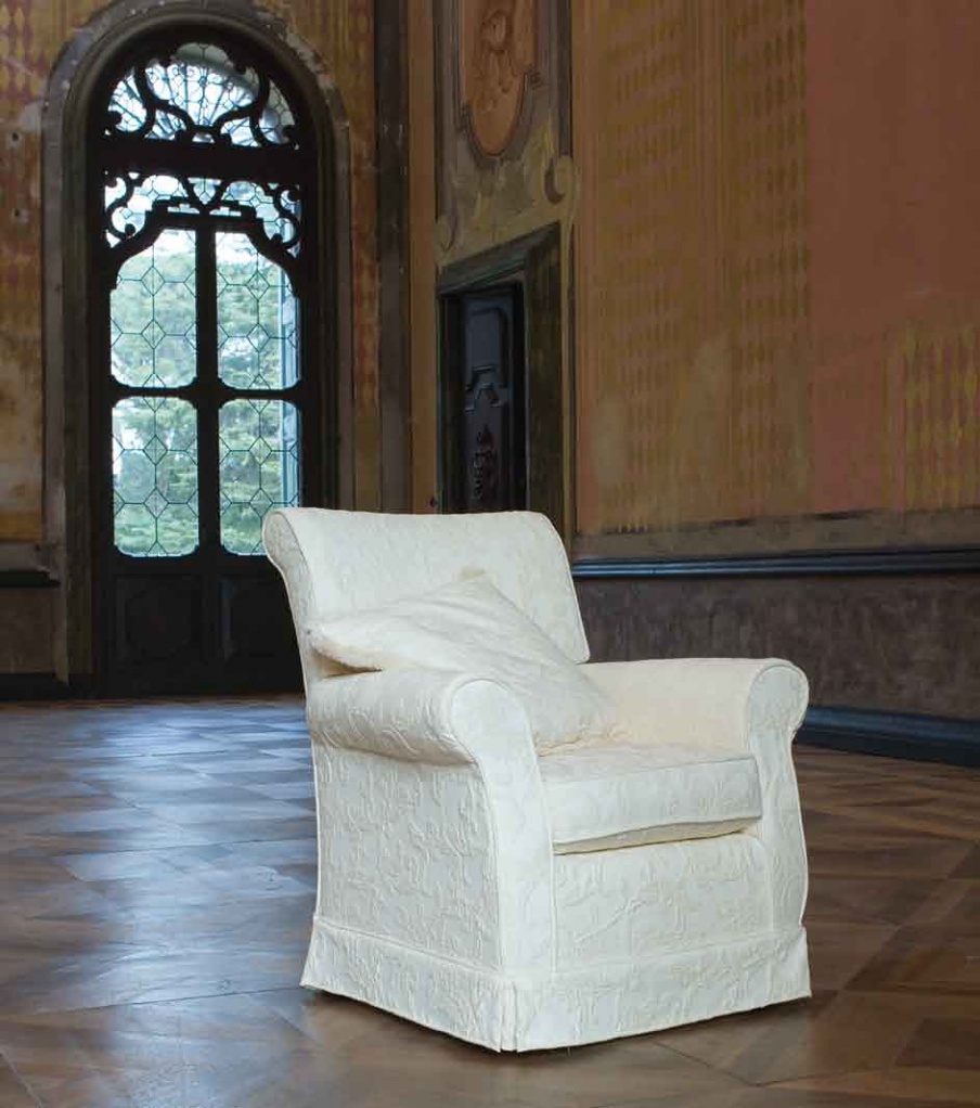 The high-backed chair Neville, Ville Venete