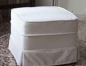 The square Ottoman Classic, Ville Venete