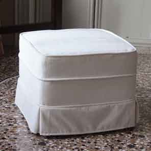 The square Ottoman Classic, Ville Venete
