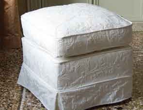 The Classic Pouf, Ville Venete