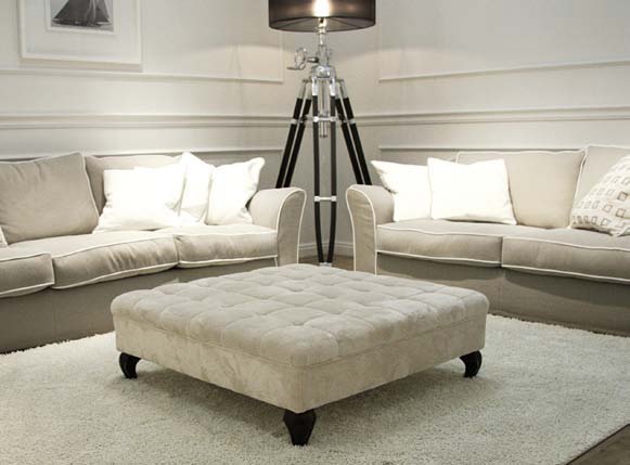 The square Ottoman Classic, Ville Veneto