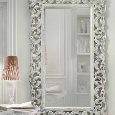 The Mirror Mediterraneo