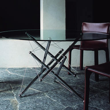 Dining table 713/714