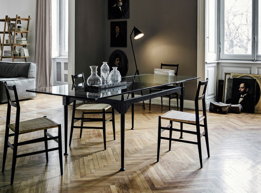 TL3 dining table on a metal frame, Cassina