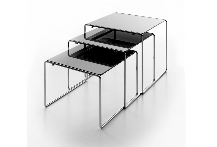 MARCEL T coffee tables on a metal frame, Cassina