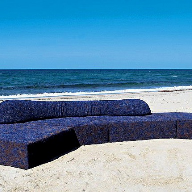 The sofa On the Rocks