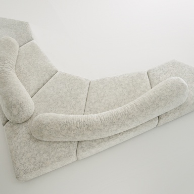 The sofa On the Rocks