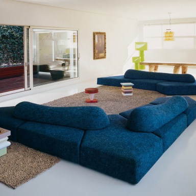 The sofa On the Rocks