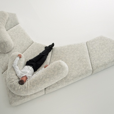 The sofa On the Rocks