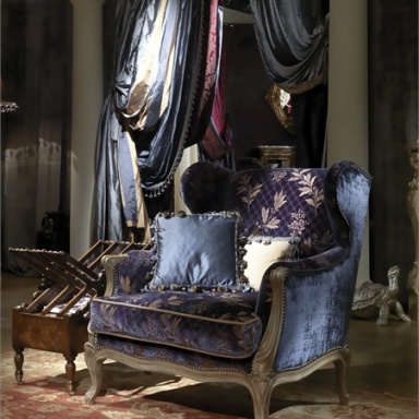 The MANHATTAN ARMCHAIR chair