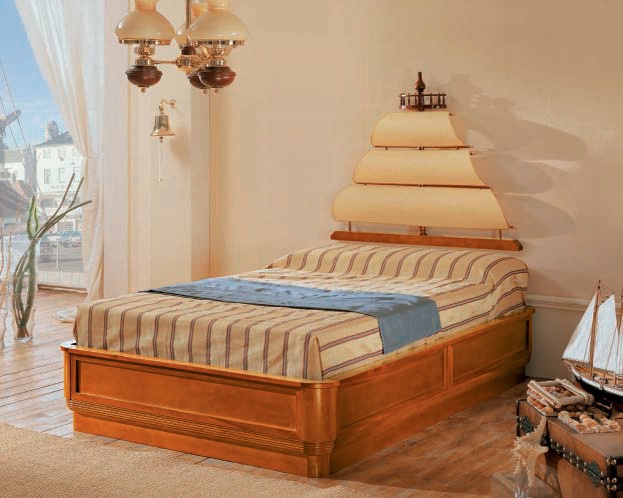 Teenage Galeone bed, Caroti