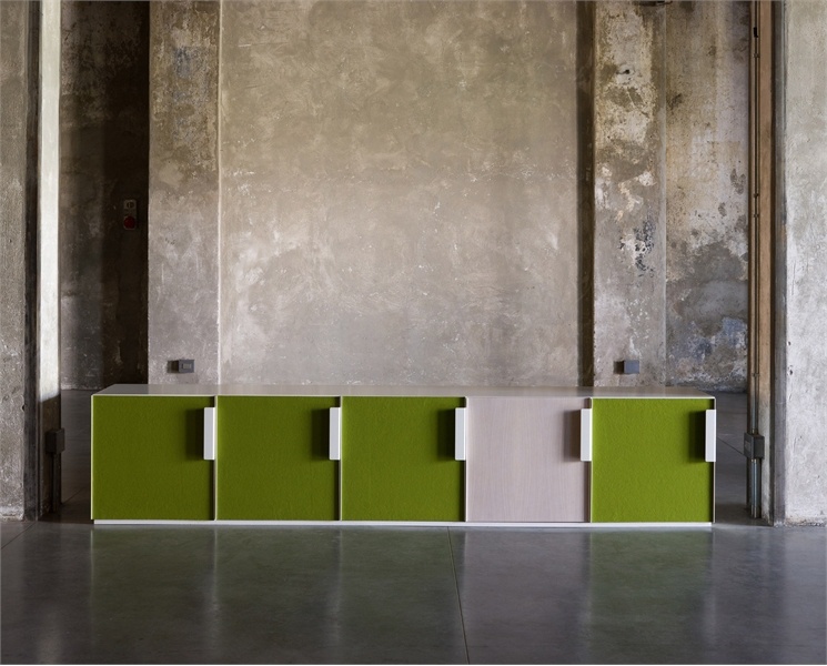 Dresser Tapas, EmmeBi