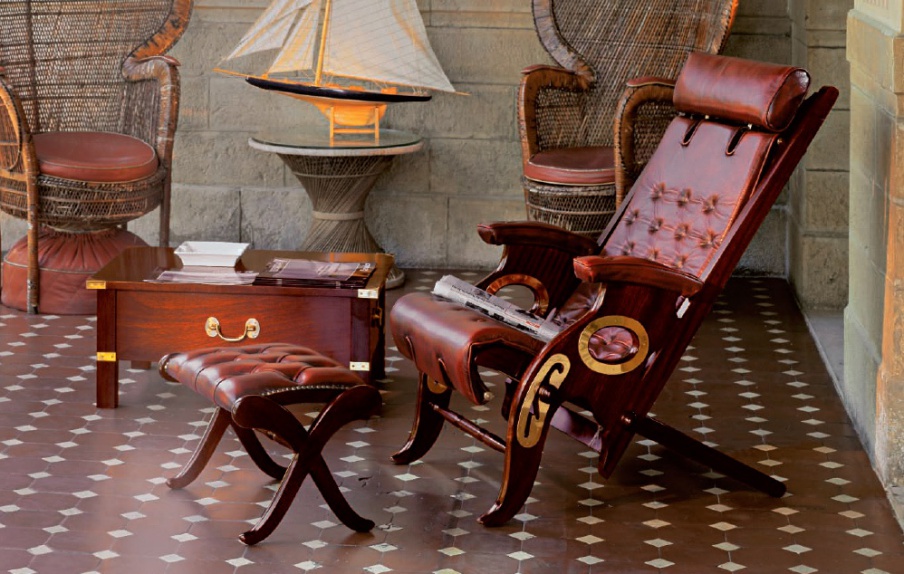 Shangai coffee table, Caroti