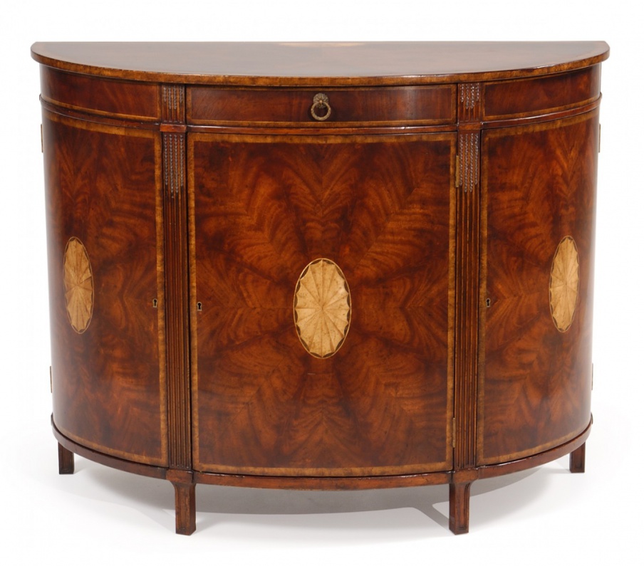 Sideboard with doors izognutymi Buckingham, Jonathan Charles