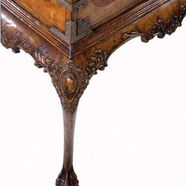 Bar Cabinet Queen Anne