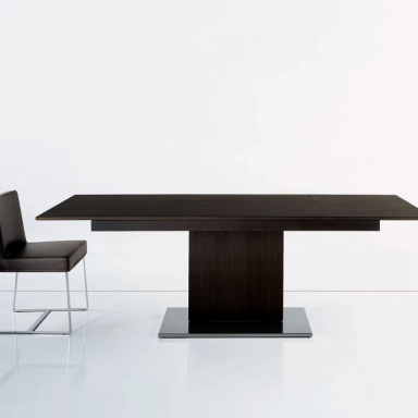Artu dining table
