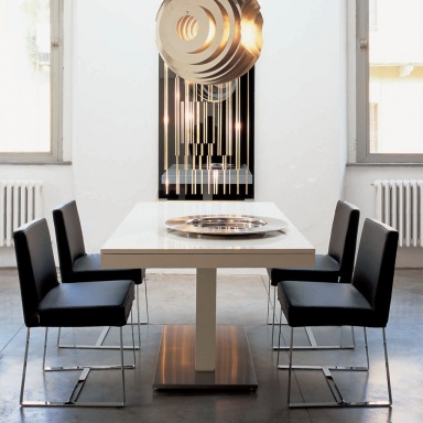 Artu dining table