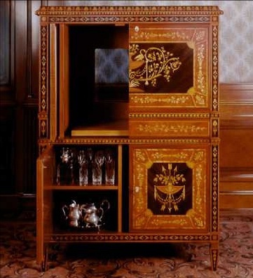 Cabinet for TV solid wood 4547, Ezio Bellotti