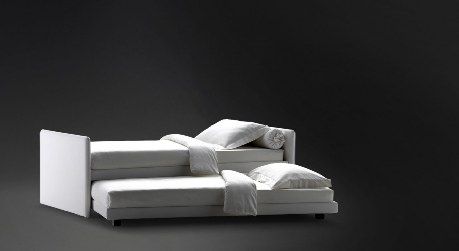 A pull-out sofa upholstered Duetto, Flou