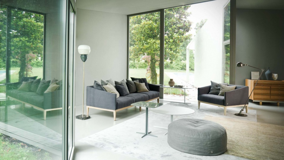 Three-seater sofa with a frame made of ash tree Life, Busnelli