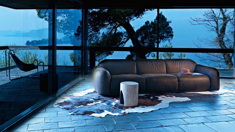 Three-seater sofa with frame in wood and metal Piumotto08, Busnelli