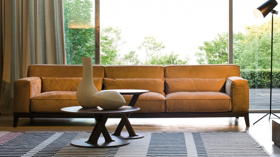 Three-seater sofa with frame of wood Swing Busnelli