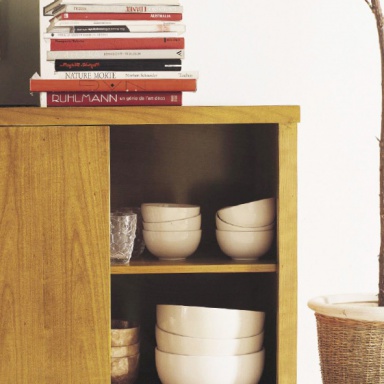 Modular system for TV Issues.