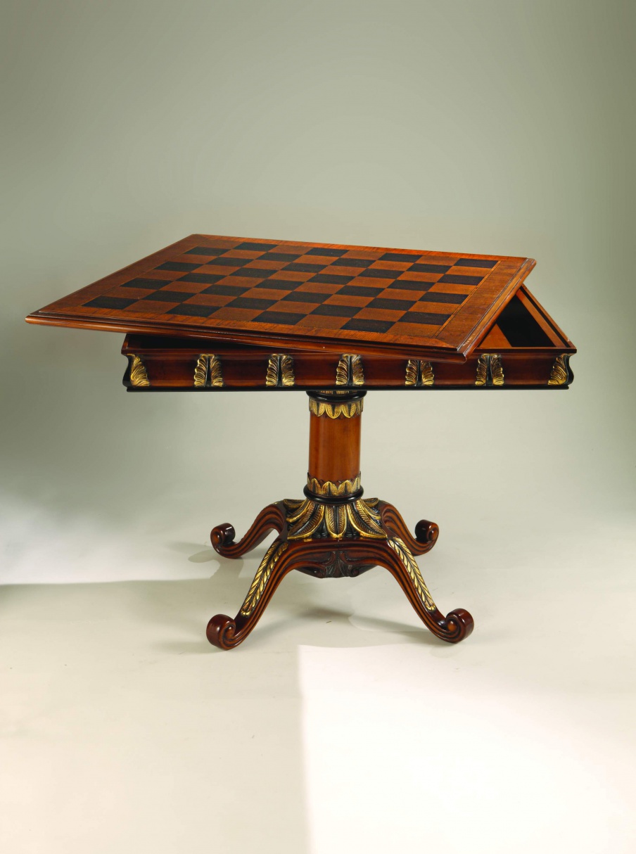 Game table made of natural wood Sandra Rossi, Colombo Stile 