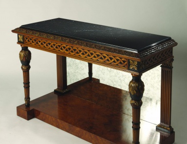 The console is natural wood Sandra Rossi, Colombo Stile