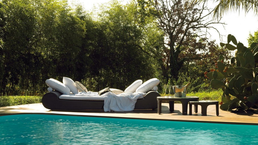 Intrigo a sun lounger rattan, Fendi