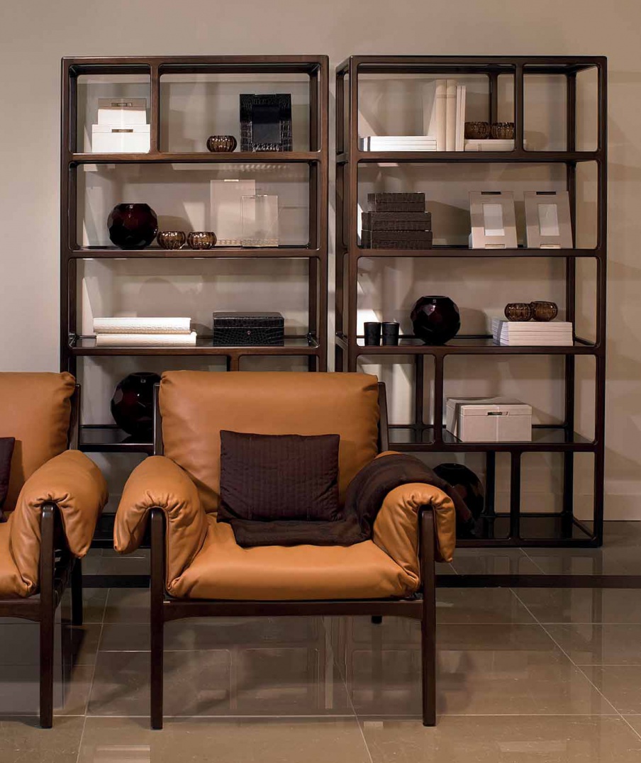 Chair in leather upholstery Hemingway, Fendi