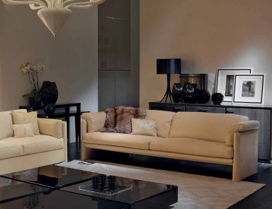 Three seater sofa Farnese, Fendi