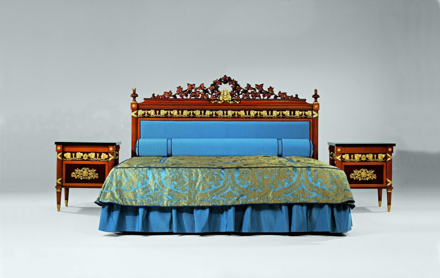Double bed made of natural wood S. I. P. ARR 05, Colombo Stile