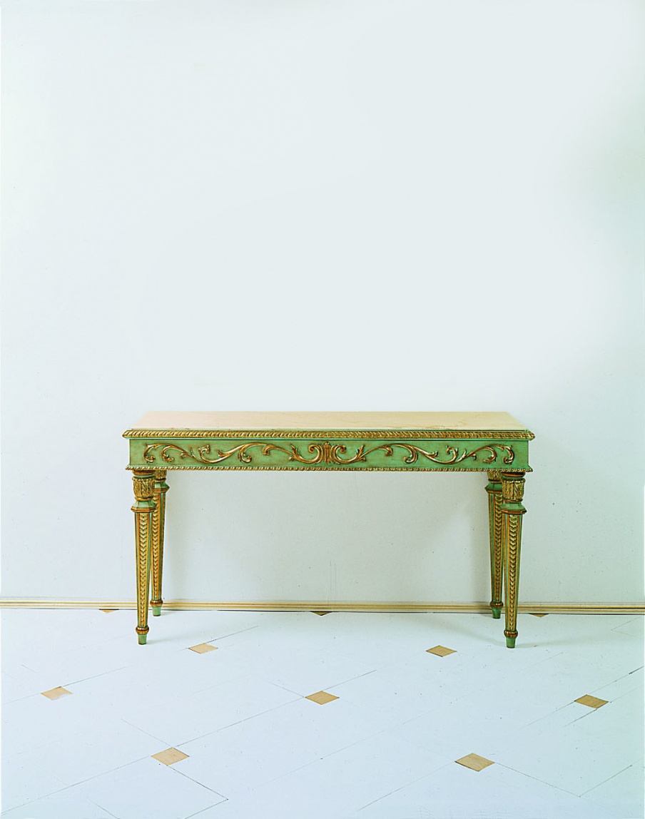 The console is natural wood S. I. P. ARR 09, Colombo Stile