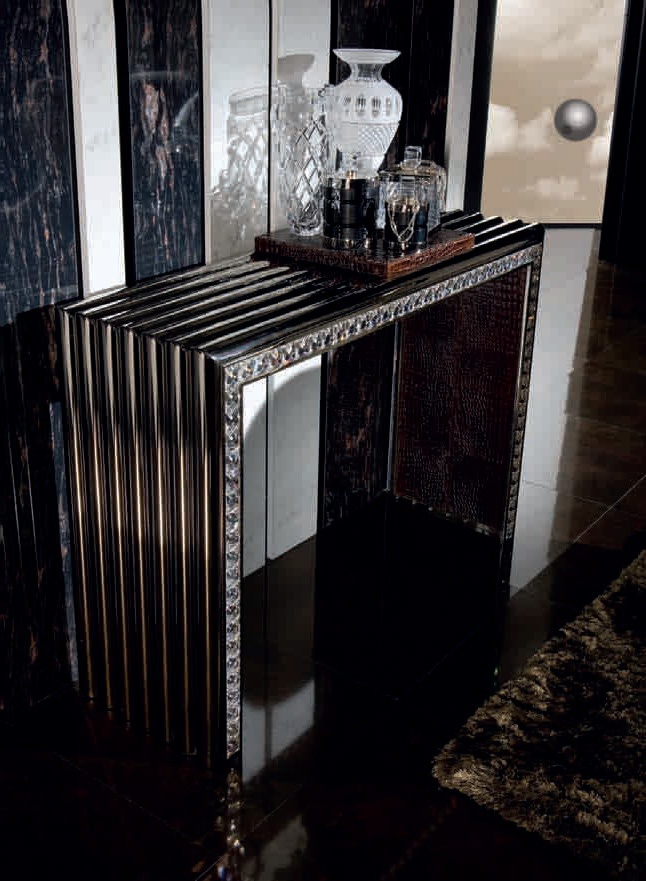 The Garbo console, JC Passion