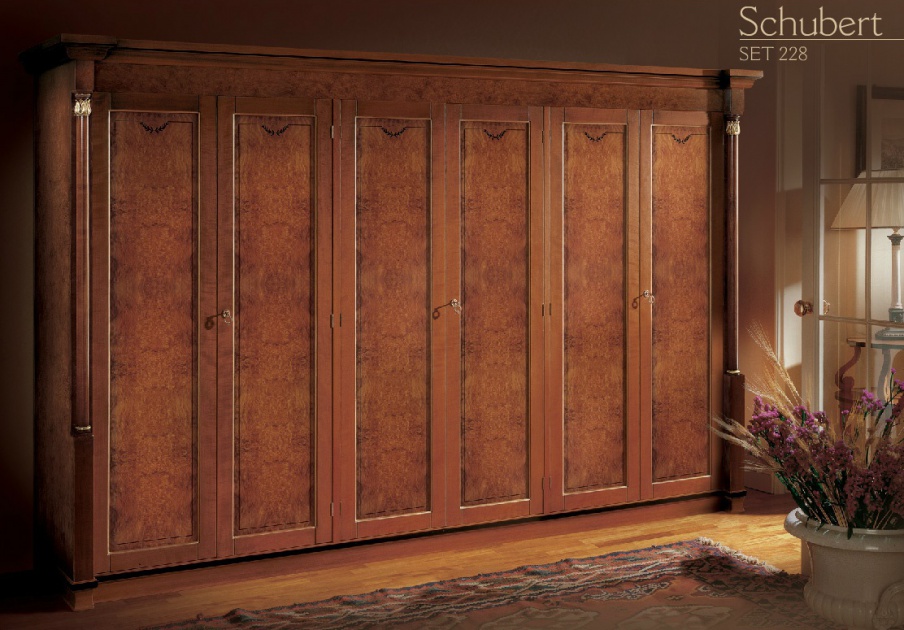 Wardrobe with six doors Schubert, Angelo Cappellini