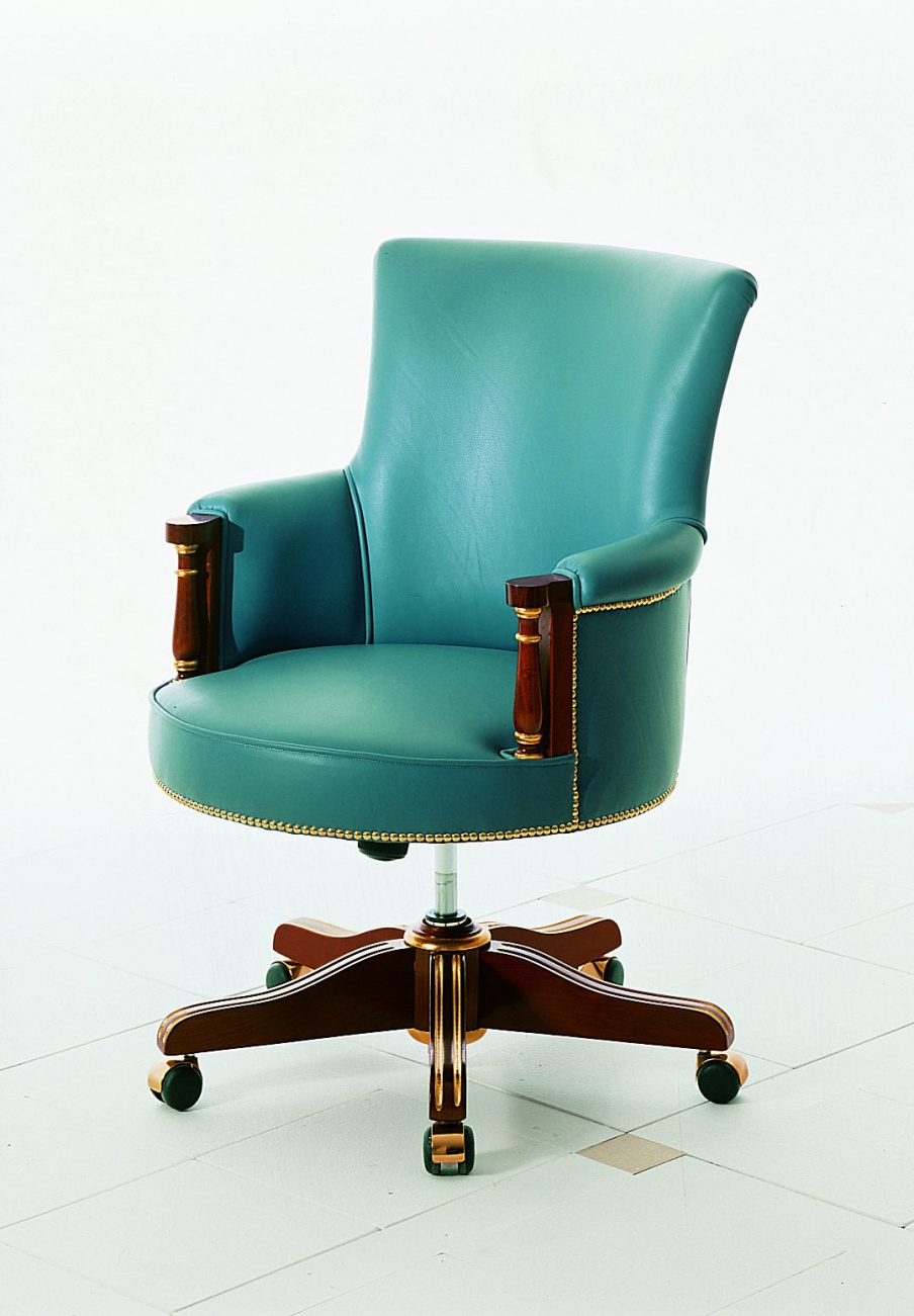 Chair with armrests made of natural wood S. I. P. ARR 09, Colombo Stile