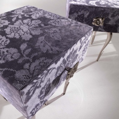 Pridivanny table Flower