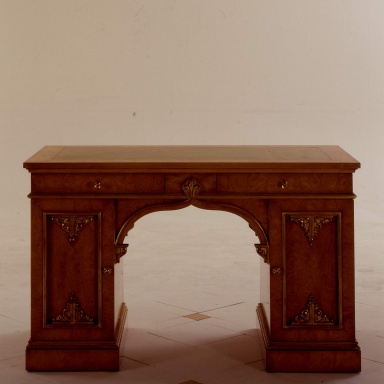 Desk The Orientalists