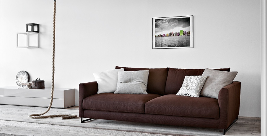 Sofa on a metal frame Charme, Pianca